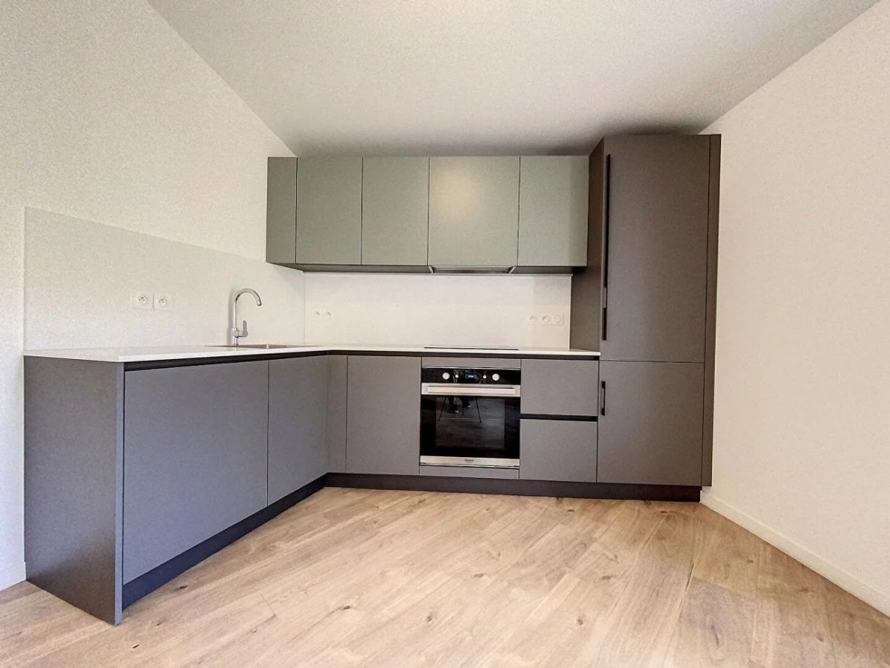 Vente Appartement 49m² 2 Pièces à Nice (06200) - Parc Immobilier